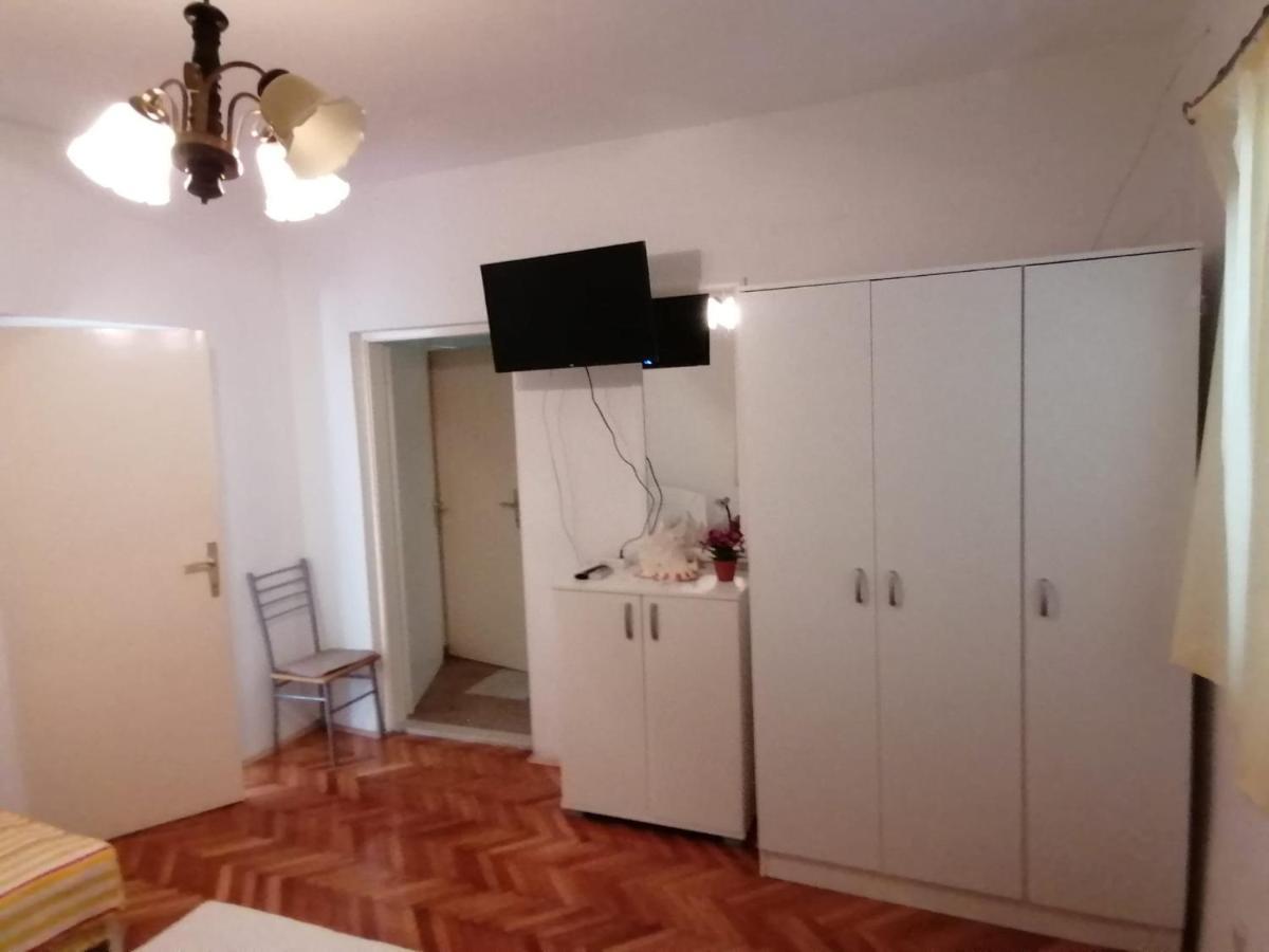 Apartments Piko2 Jelsa  Εξωτερικό φωτογραφία